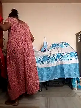 Snapshot of sneha_telugu_girl chatting on February 5, 4:06 am sneha telugu girl online show from February 5, 4:06 am