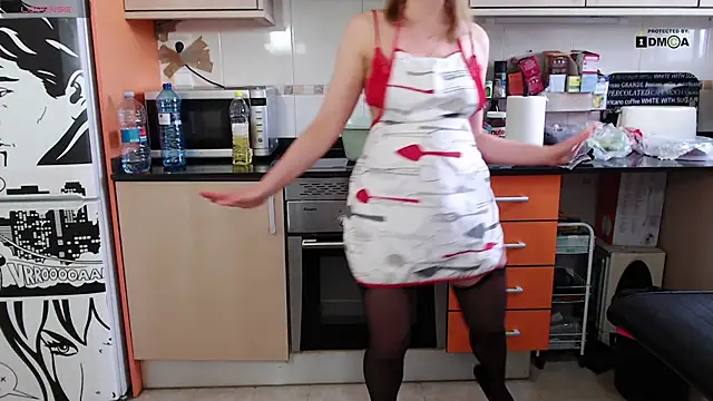 JennyCoquine online show from March 2, 2:00 pm