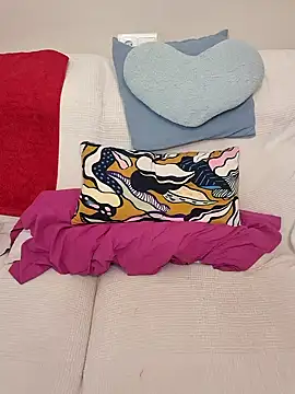 JennyCoquine online show from December 2, 10:16 pm