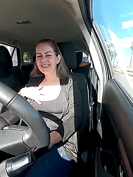 Snapshot of uber_babe chatting on February 8, 1:03 pm uber babe online show from February 8, 1:03 pm