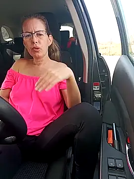 Snapshot of uber_babe chatting on February 27, 12:38 pm uber babe online show from February 27, 12:38 pm