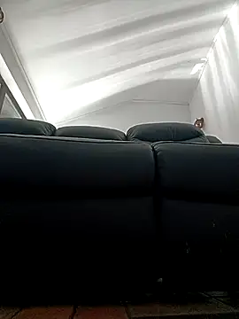 Snapshot of uber_babe chatting on March 11, 8:53 am uber babe online show from March 11, 8:53 am