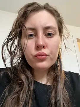 Snapshot of Topvi_ chatting on May 24, 7:57 am Topvi online show from May 24, 7:57 am