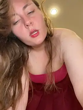Snapshot of Topvi_ chatting on July 6, 9:28 pm Topvi online show from July 6, 9:28 pm