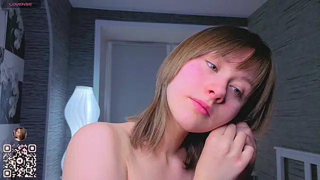 Snapshot of EthalBuffkin chatting on February 5, 7:07 pm EthalBuffkin online show from February 5, 7:07 pm