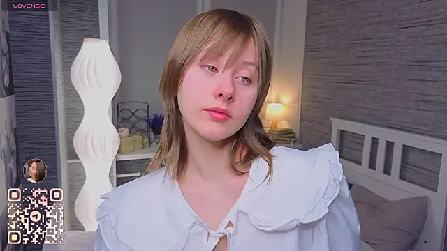 Snapshot of EthalBuffkin chatting on February 7, 7:17 pm EthalBuffkin online show from February 7, 7:17 pm