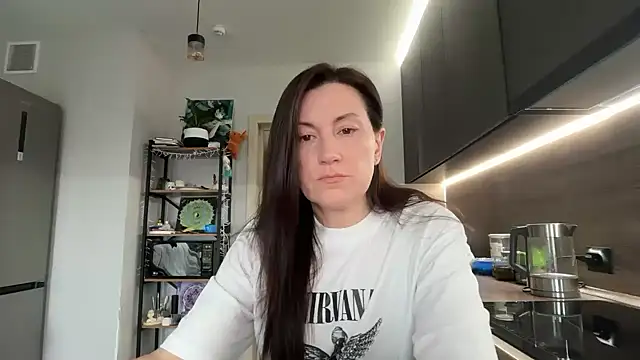 Snapshot of jainesummer chatting on April 3, 1:20 pm jainesummer online show from April 3, 1:20 pm