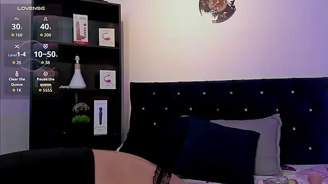 Snapshot of yulianademond66 chatting on June 11, 12:32 am yulianademond66 online show from June 11, 12:32 am