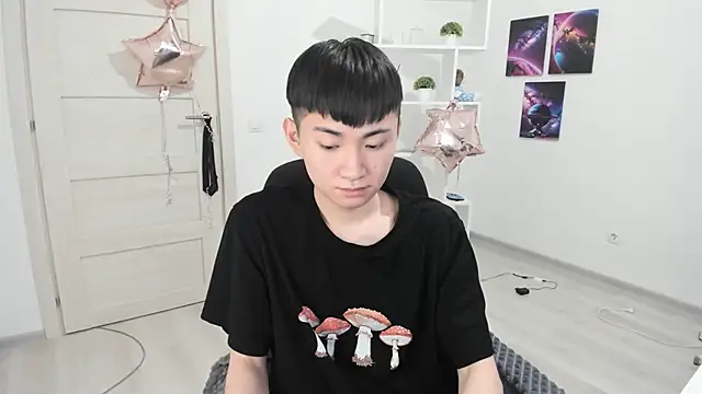 Miram Yu online show from March 21, 8:29 pm