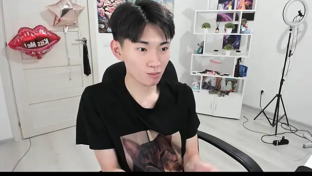 Miram Yu online show from October 3, 9:23 pm