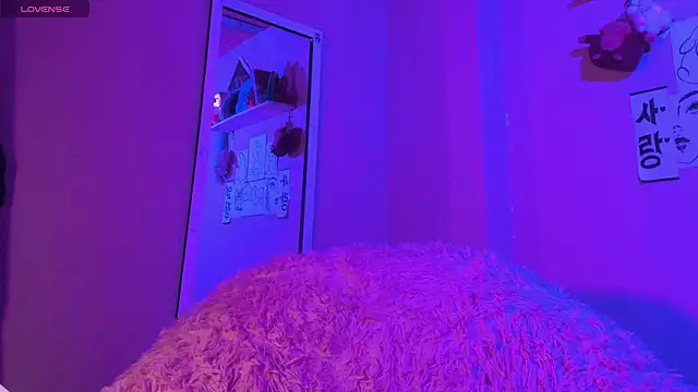 MadelineBenet online show from February 25, 2:03 am