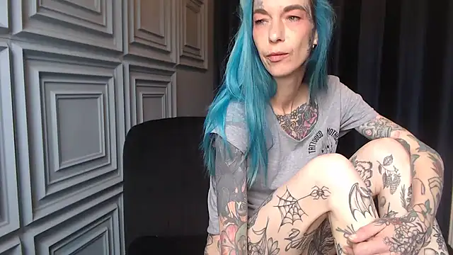 RavenryderUK online show from April 17, 12:19 pm