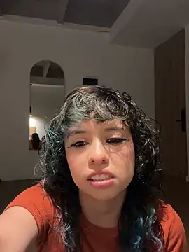 Snapshot of Sweet_Chaos chatting on February 20, 10:21 pm Sweet Chaos online show from February 20, 10:21 pm