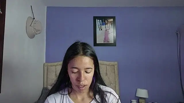 stephania t online show from March 15, 3:40 pm