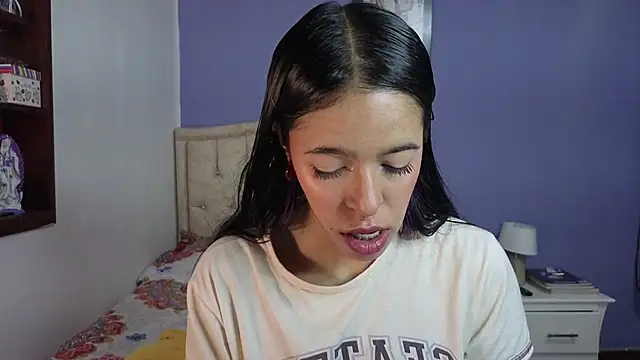 Snapshot of stephania_t chatting on April 27, 5:00 pm stephania t online show from April 27, 5:00 pm