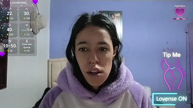 Snapshot of stephania_t chatting on June 13, 12:25 pm stephania t online show from June 13, 12:25 pm