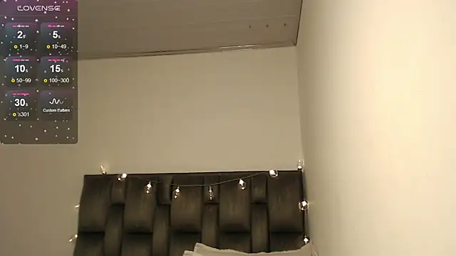 Snapshot of julz_03 chatting on January 15, 1:52 pm julz 03 online show from January 15, 1:52 pm