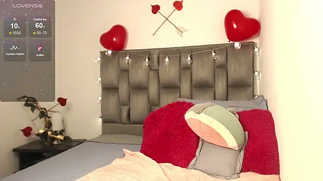 Snapshot of julz_03 chatting on February 9, 2:38 am julz 03 online show from February 9, 2:38 am