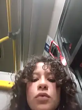 Snapshot of julz_03 chatting on February 20, 10:04 pm julz 03 online show from February 20, 10:04 pm