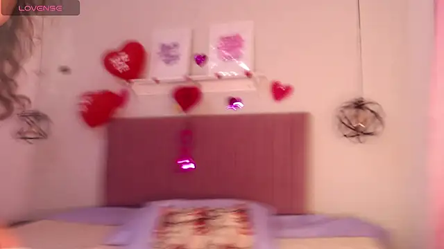 Snapshot of julz_03 chatting on March 7, 1:20 am julz 03 online show from March 7, 1:20 am