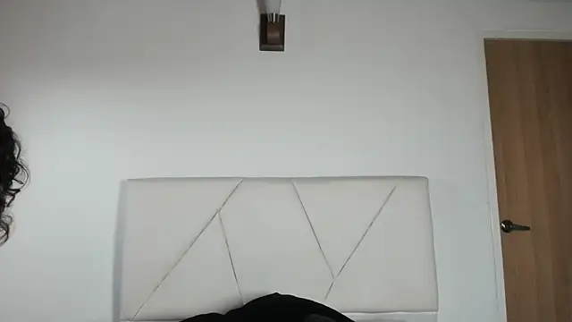 Snapshot of julz_03 chatting on October 22, 12:05 pm julz 03 online show from October 22, 12:05 pm