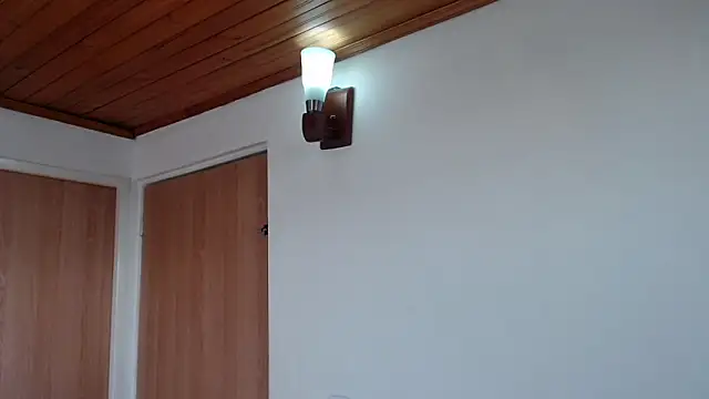 Snapshot of julz_03 chatting on November 30, 12:42 pm julz 03 online show from November 30, 12:42 pm