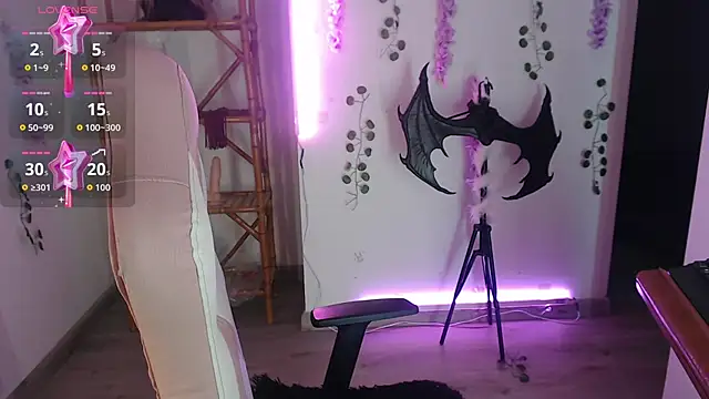 Snapshot of Gaby_Tailor chatting on March 19, 12:03 am Gaby Tailor online show from March 19, 12:03 am