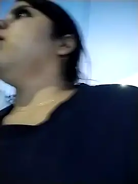 Snapshot of Elaa_euphoria chatting on December 13, 11:06 pm Elaa euphoria online show from December 13, 11:06 pm