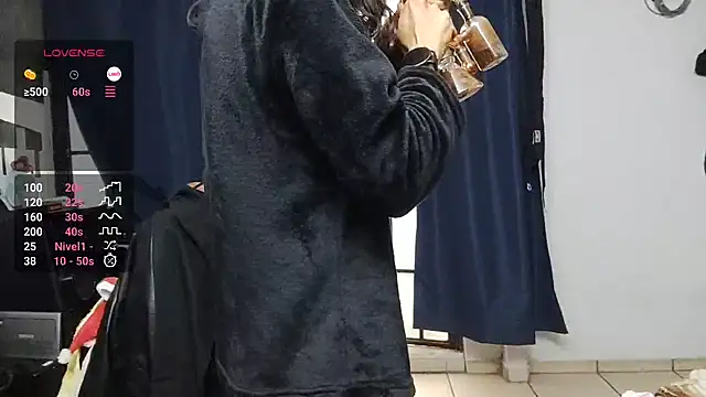 Snapshot of Donstark6669 chatting on December 30, 4:08 pm Donstark6669 online show from December 30, 4:08 pm