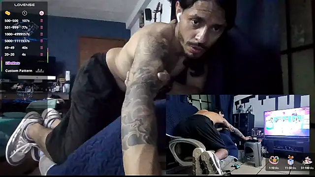 Snapshot of Donstark6669 chatting on February 17, 3:25 am Donstark6669 online show from February 17, 3:25 am