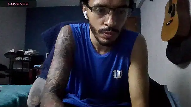 Snapshot of Donstark6669 chatting on September 12, 6:35 am Donstark6669 online show from September 12, 6:35 am