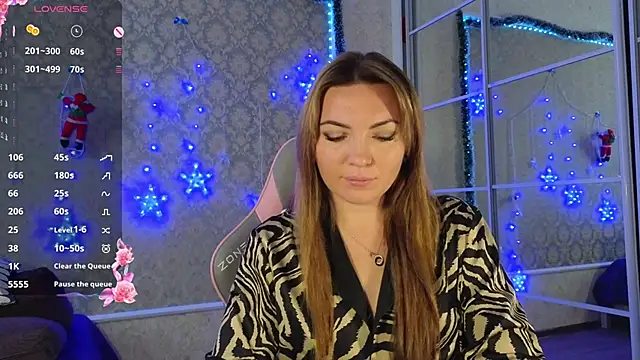 Snapshot of -DIVORA- chatting on January 11, 6:35 am -DIVORA- online show from January 11, 6:35 am