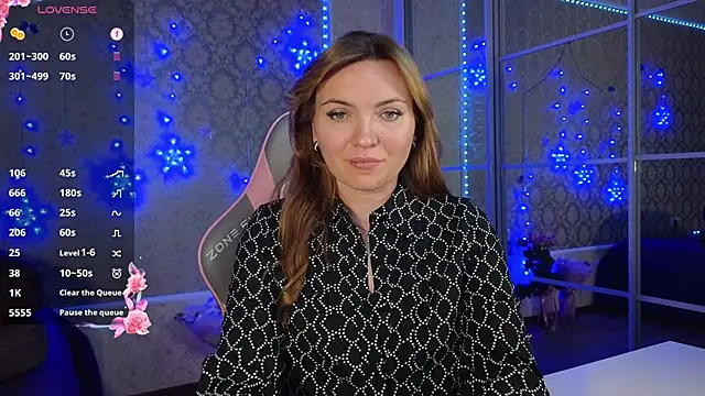 Snapshot of -DIVORA- chatting on January 19, 7:15 pm -DIVORA- online show from January 19, 7:15 pm