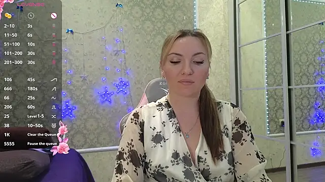 Snapshot of -DIVORA- chatting on March 8, 7:42 pm -DIVORA- online show from March 8, 7:42 pm