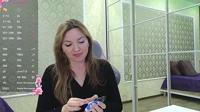 Snapshot of -DIVORA- chatting on March 19, 5:28 pm -DIVORA- online show from March 19, 5:28 pm