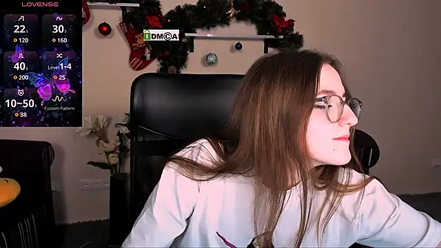 luna berryy online show from January 3, 11:33 pm