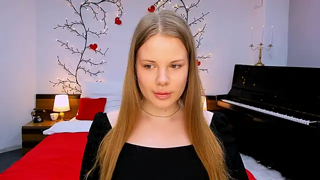 holy kitty online show from March 7, 6:13 am