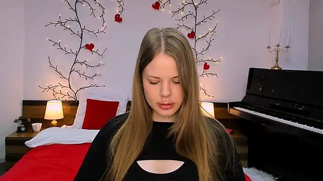 holy kitty online show from March 20, 6:08 am