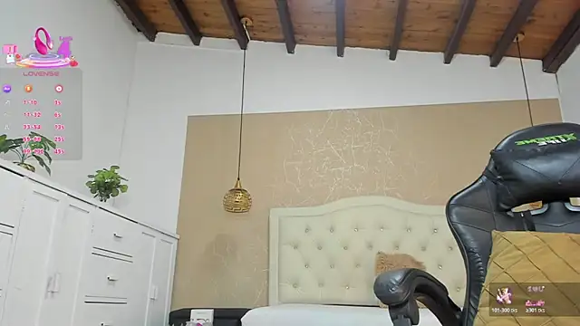 Snapshot of Eva_abc chatting on November 8, 6:07 pm Eva abc online show from November 8, 6:07 pm