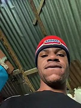 Snapshot of ElNegroRony chatting on December 7, 2:35 pm ElNegroRony online show from December 7, 2:35 pm