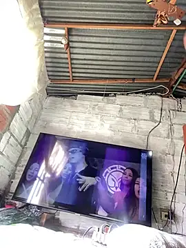 Snapshot of ElNegroRony chatting on December 21, 8:43 pm ElNegroRony online show from December 21, 8:43 pm