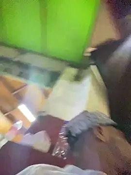 Snapshot of ElNegroRony chatting on March 8, 6:21 am ElNegroRony online show from March 8, 6:21 am