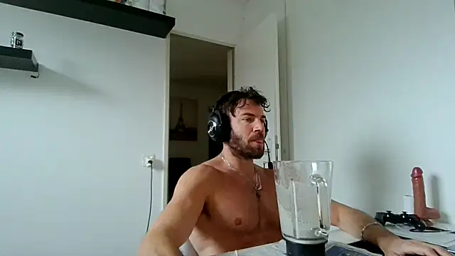 alpha-hunk online show from March 26, 10:10 am