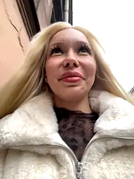 babydolll online show from October 28, 12:30 pm