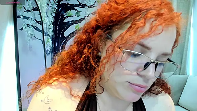 ebbafernandez  online show from March 7, 12:02 pm