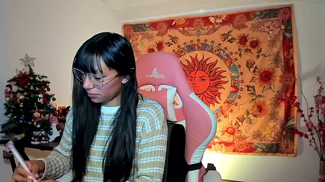 Snapshot of Demeter__ chatting on January 9, 2:01 am Demeter online show from January 9, 2:01 am