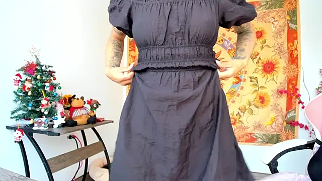Snapshot of Demeter__ chatting on January 12, 6:38 pm Demeter online show from January 12, 6:38 pm