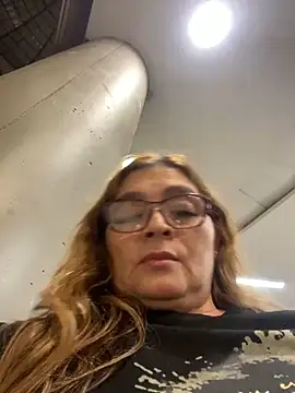 AntonellaAlondra4 online show from February 2, 12:40 am