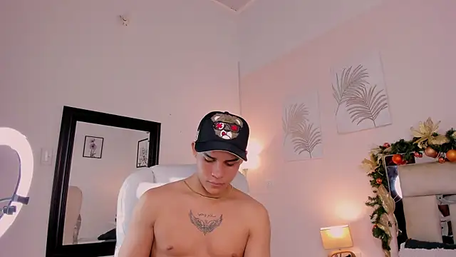 Snapshot of saraandstiven chatting on December 26, 3:49 am saraandstiven online show from December 26, 3:49 am