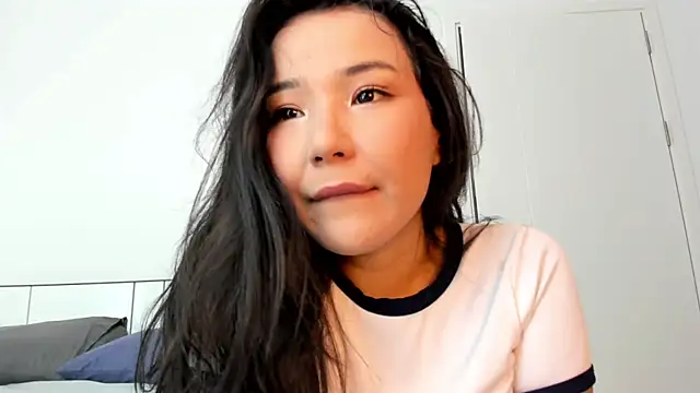 Snapshot of syoanme chatting on February 23, 3:59 am syoanme online show from February 23, 3:59 am